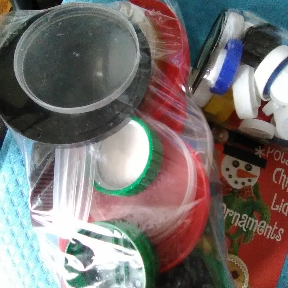 Plastic Caps & Lids - Picture 5 of 5